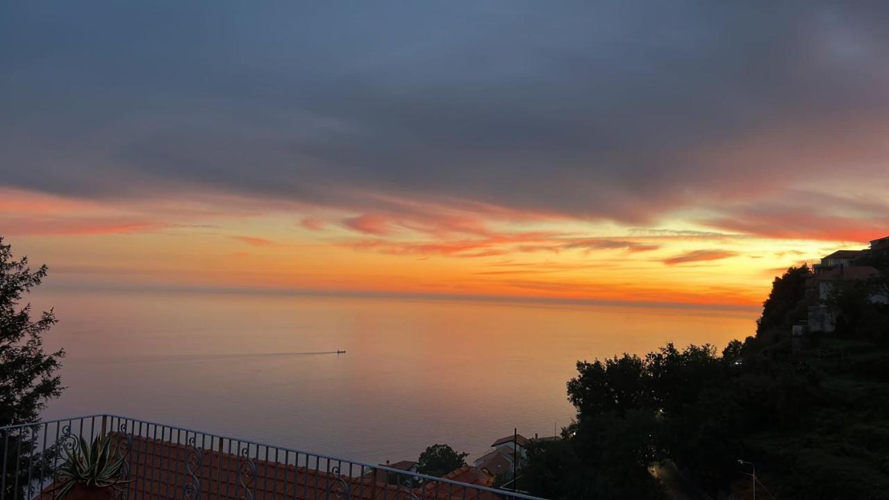 Panoramic Viewpoint Villa Аджерола Екстериор снимка